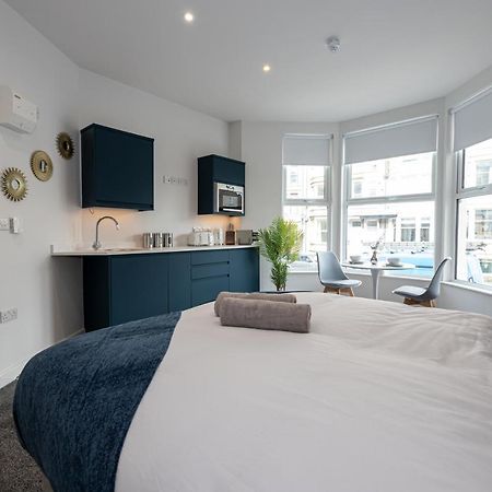 Morecambe Bay Studio Flats Free Parking Beach Front Экстерьер фото